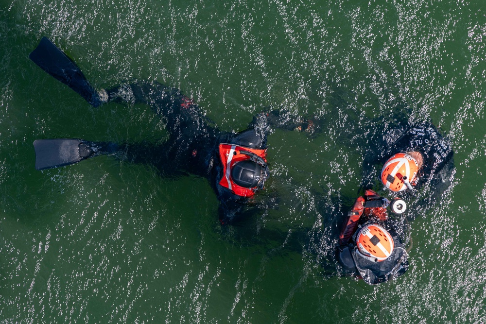 Over-water Hoist Demonstration