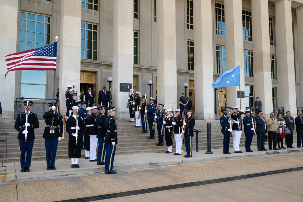 Secretary Austin hosts Federated States of Micronesia President