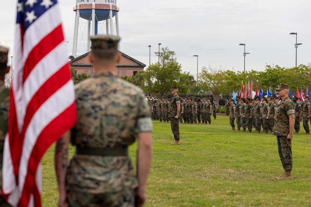 Proud legacy continues: Marine Forces Reserve and Marine Forces South change of command ceremony