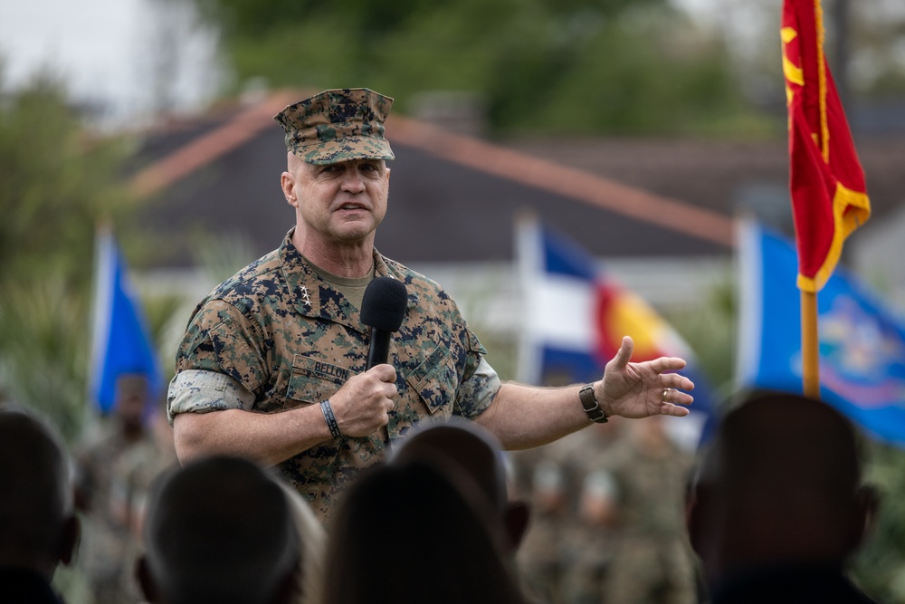 Proud legacy continues: Marine Forces Reserve and Marine Forces South change of command