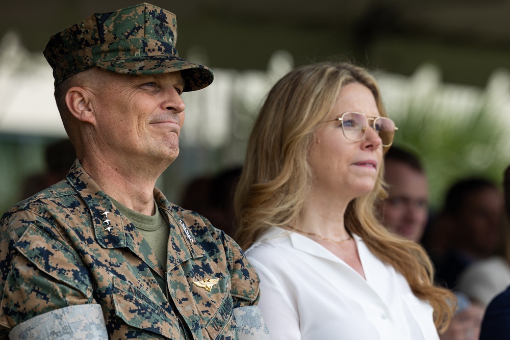 Proud Legacy Continues: Marine Forces Reserve and Marine Forces South change of command