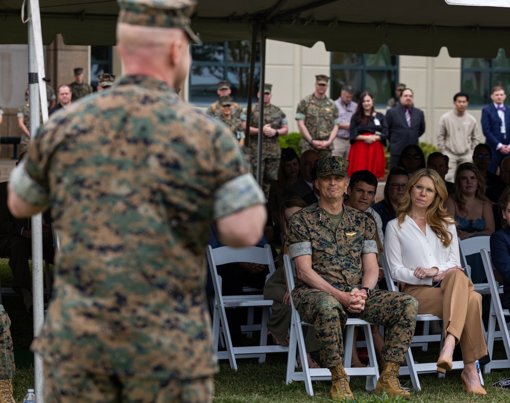 Proud legacy continues: Marine Forces Reserve and Marine Forces South change of command ceremony