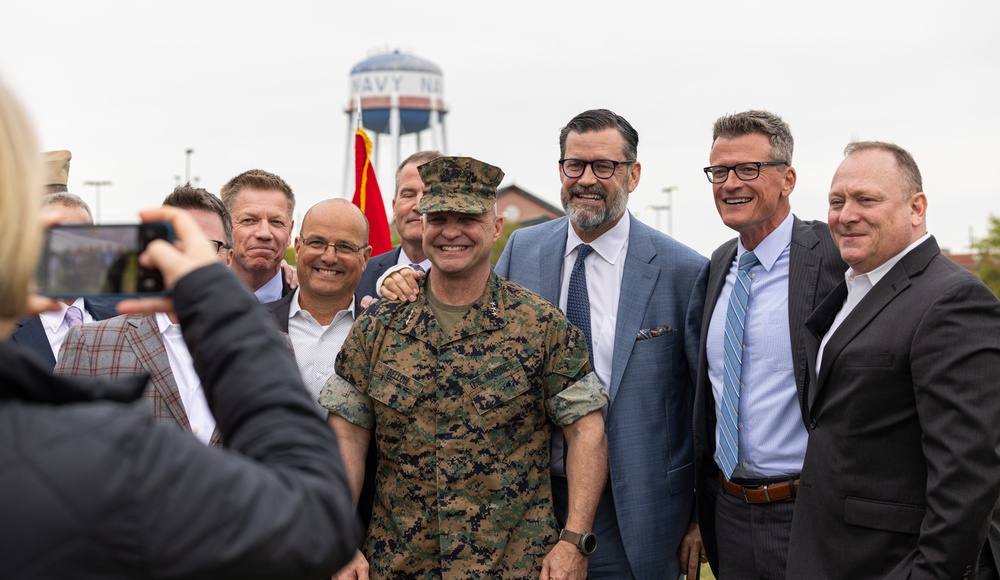 Proud legacy continues: Marine Forces Reserve and Marine Forces South change of command ceremony