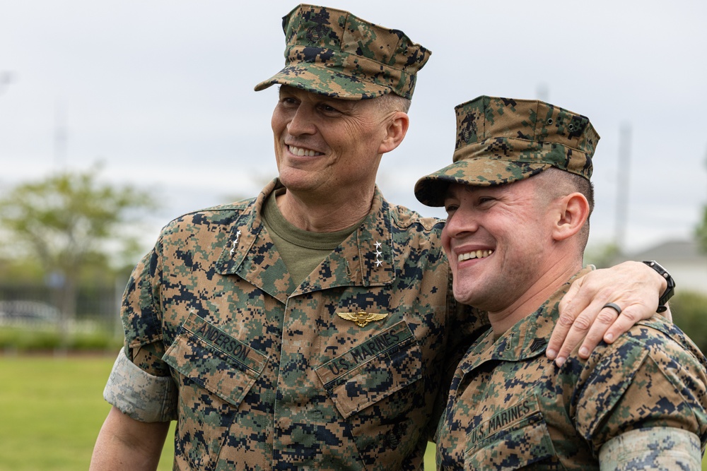 Proud legacy continues: Marine Forces Reserve and Marine Forces South change of command ceremony