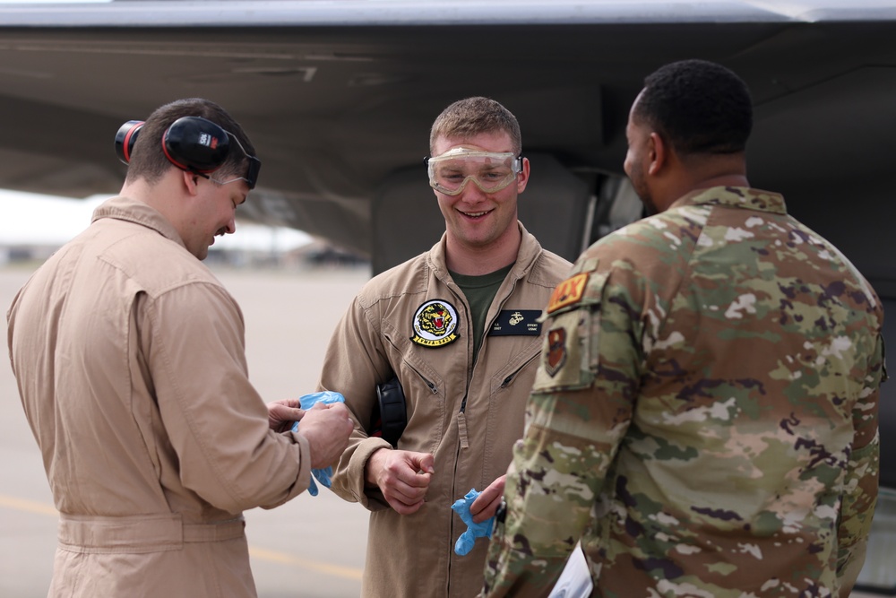 Marine Corps F-35B fixed-wing aircraft mechanics assigned to MAWTS-1 train with Air Force F-35A aircraft maintainers at Luke AFB during WTI 2-24