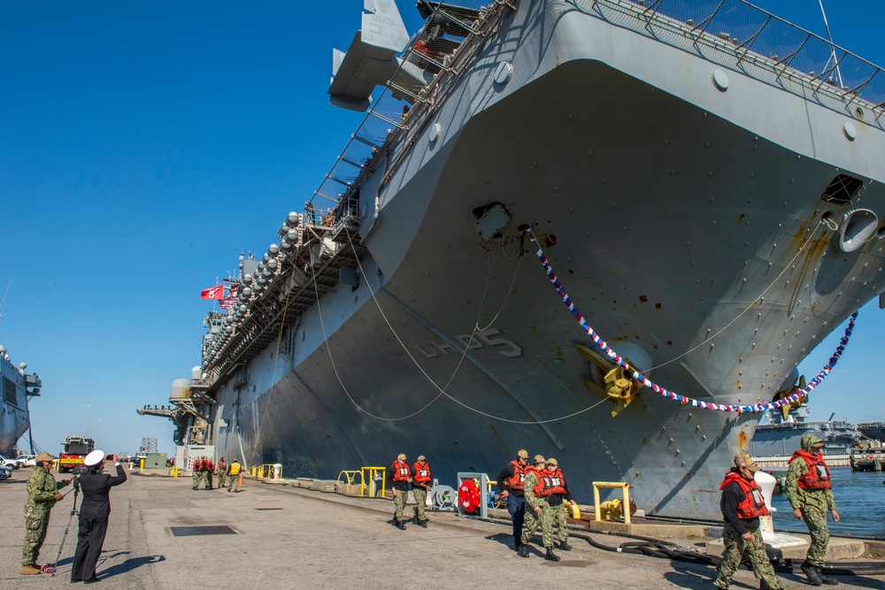 USS Bataan Returns to Naval Station Norfolk