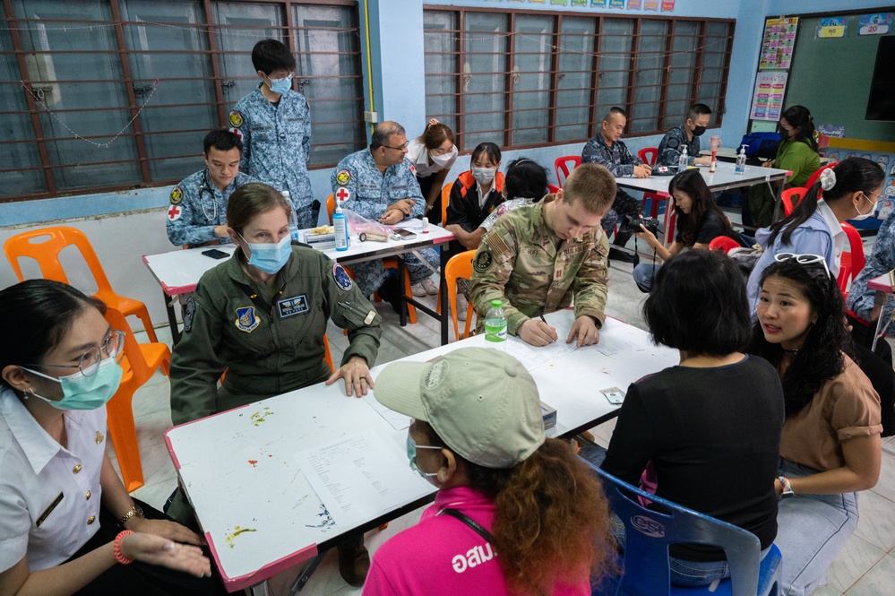 Cope Tiger participants visit local school in Thailand