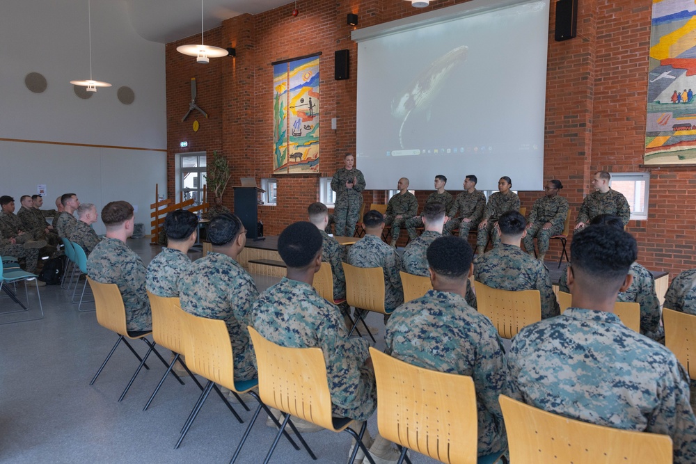 U.S. Marines Graduate Corporals Course in Norway