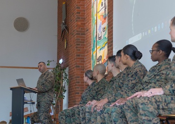 U.S. Marines Graduate Corporals Course in Norway