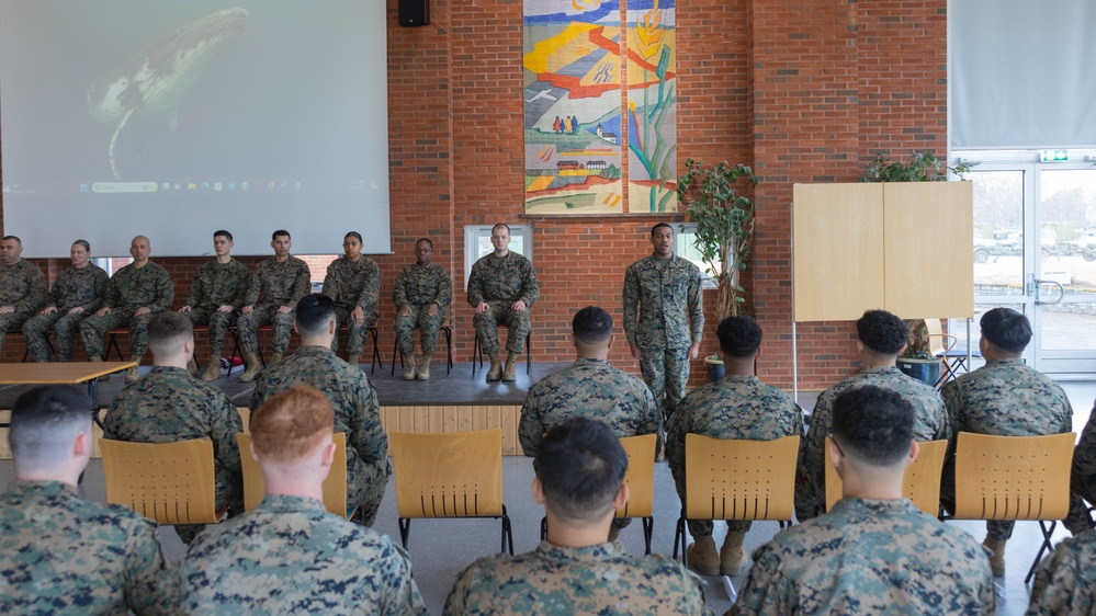 U.S. Marines Graduate Corporals Course in Norway