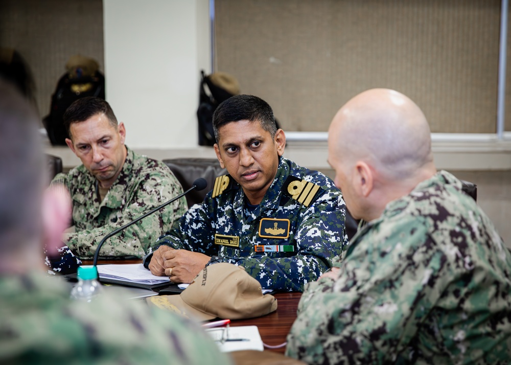 U.S. and Indian leaders of Exercise Tiger Triumph conduct first commander's update brief