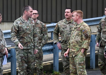 521 AMOW/CD travels to RAF Mildenhall to visit 727 AMS