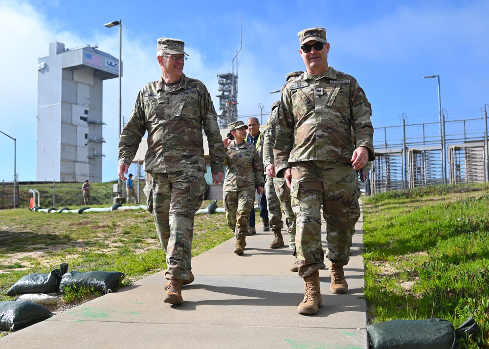 New SSC Commander Lt. Gen Philip Garrant Visits VSFB