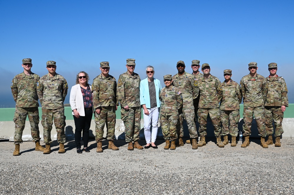 New SSC Commander Lt. Gen Philip Garrant Visits VSFB