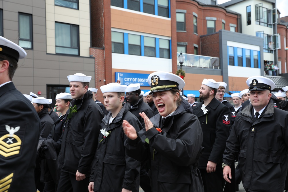 USS Truxtun Makes Port Visit in Boston