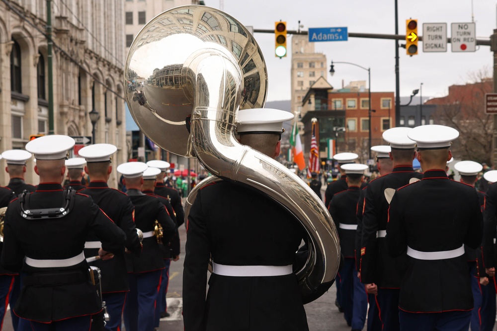 Quantico Marine Band performs at Scranton's St. Patrick's Day Parade