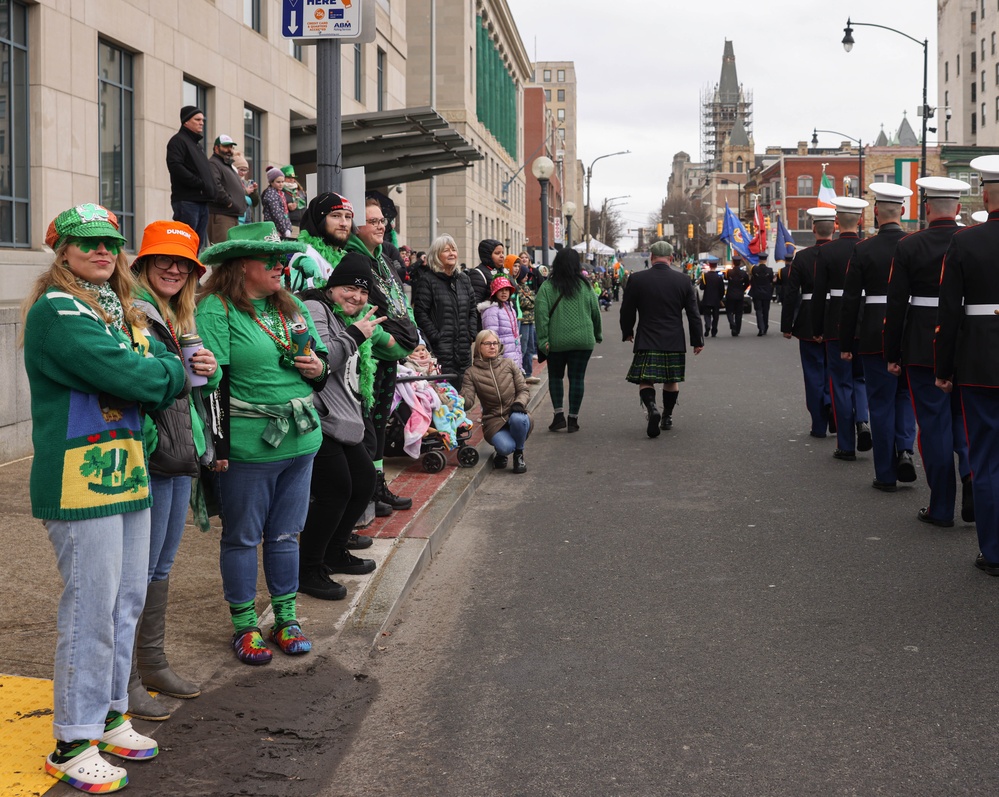 Quantico Marine Band performs at Scranton's St. Patrick's Day Parade