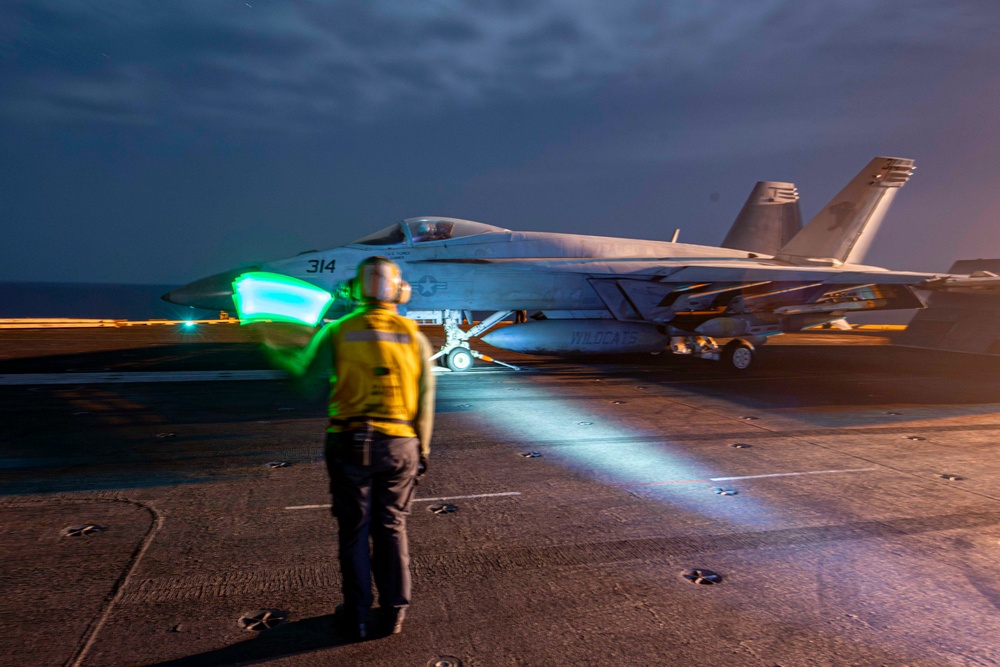 USS Dwight D. Eisenhower Conducts Flight Operations in the Red Sea