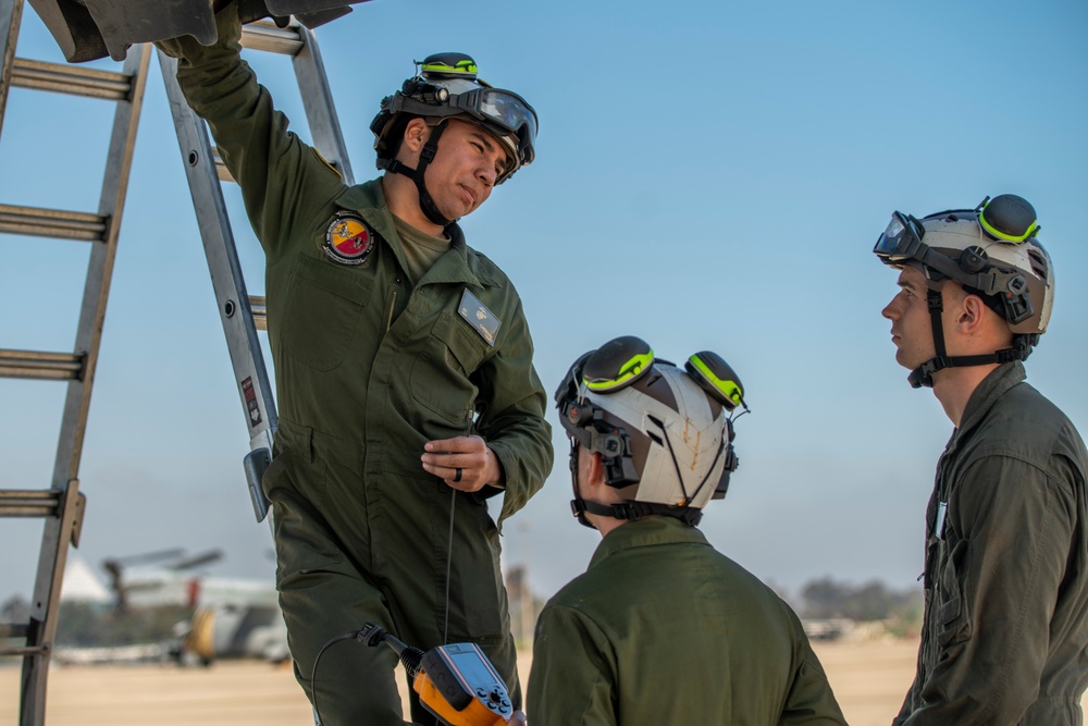 VMM-165 (Rein.) Resumes MV-22B Flight Operations