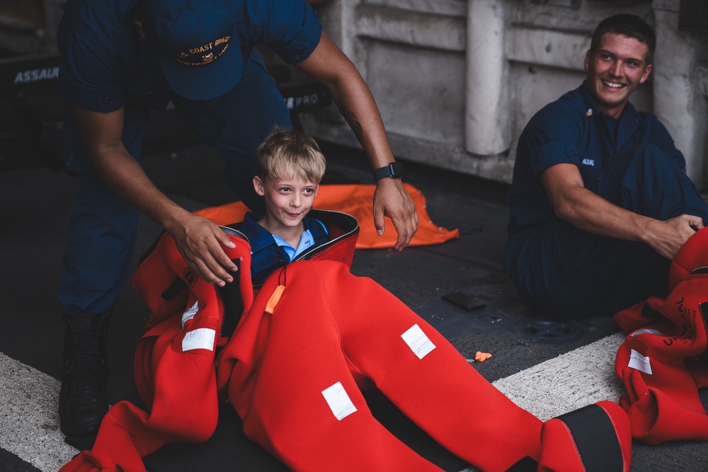 U.S. Coast Guard Cutter Harriet Lane makes port call in Papua New Guinea