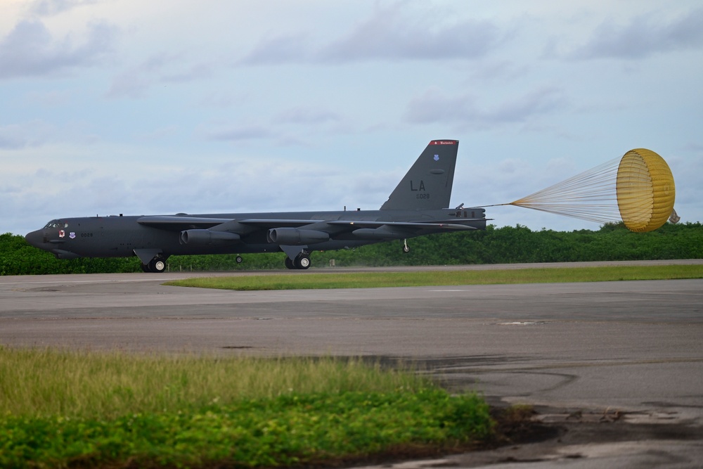 B-52s arrive in Diego Garcia for Bomber Task Force