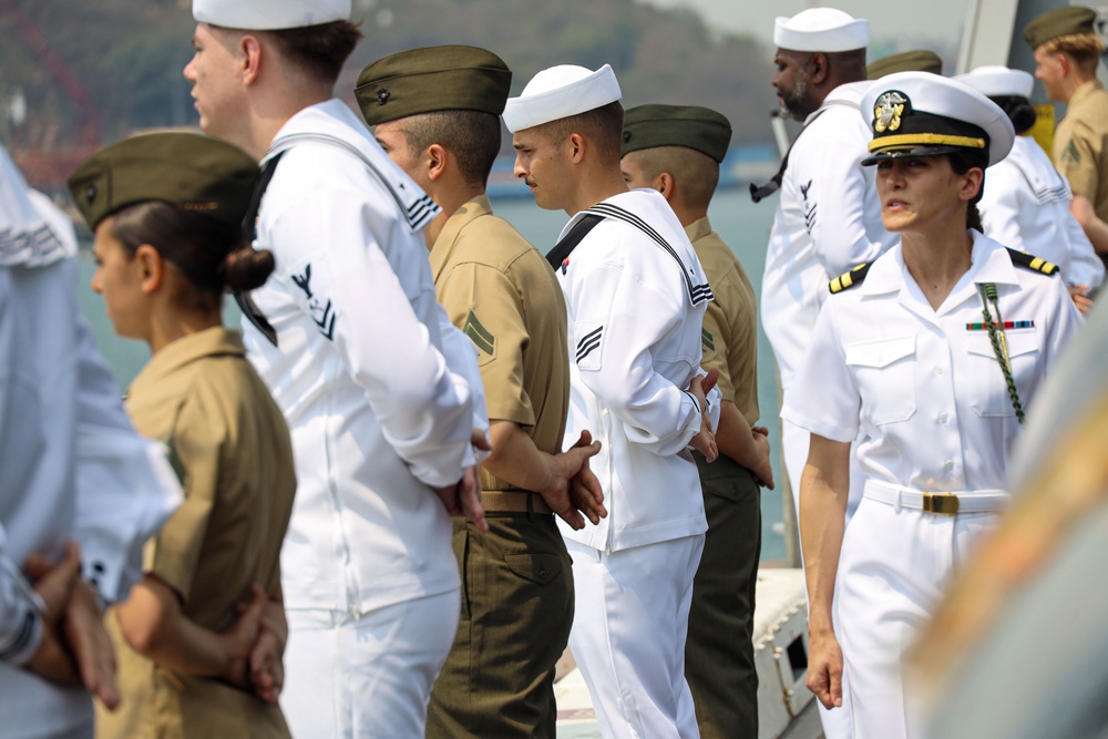 USS Somerset Arrives for Tiger TRIUMPH 24