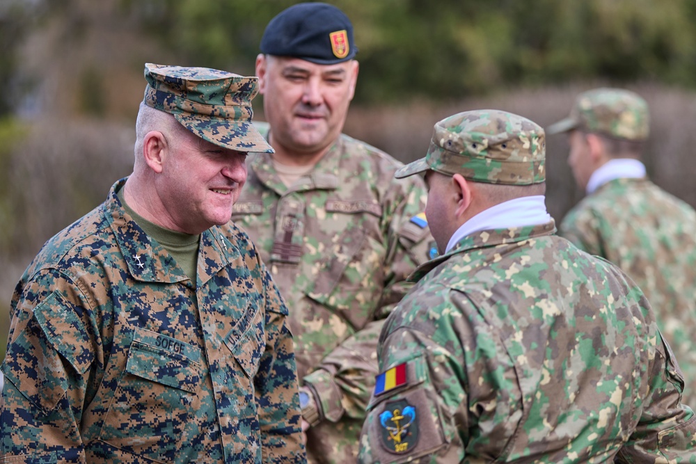 Maj. Gen. Sofge visits 307th Naval Infantry Regiment