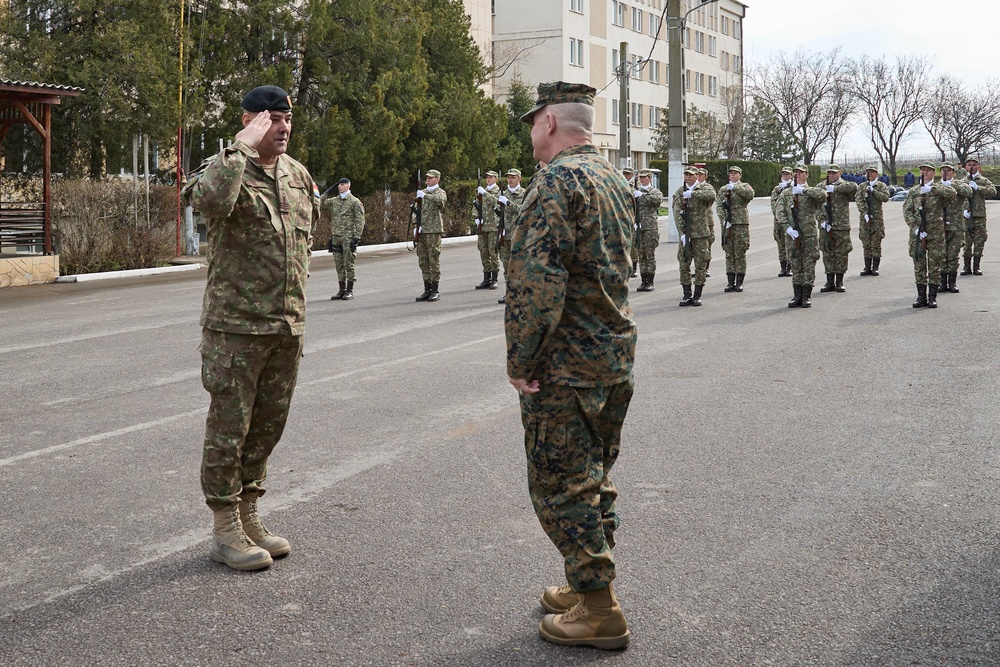 Maj. Gen. Sofge visits 307th Naval Infantry Regiment