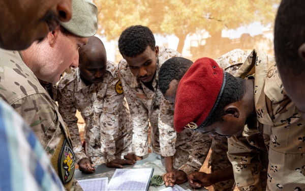 SERE specialists sharpen FAD’s land navigation skills