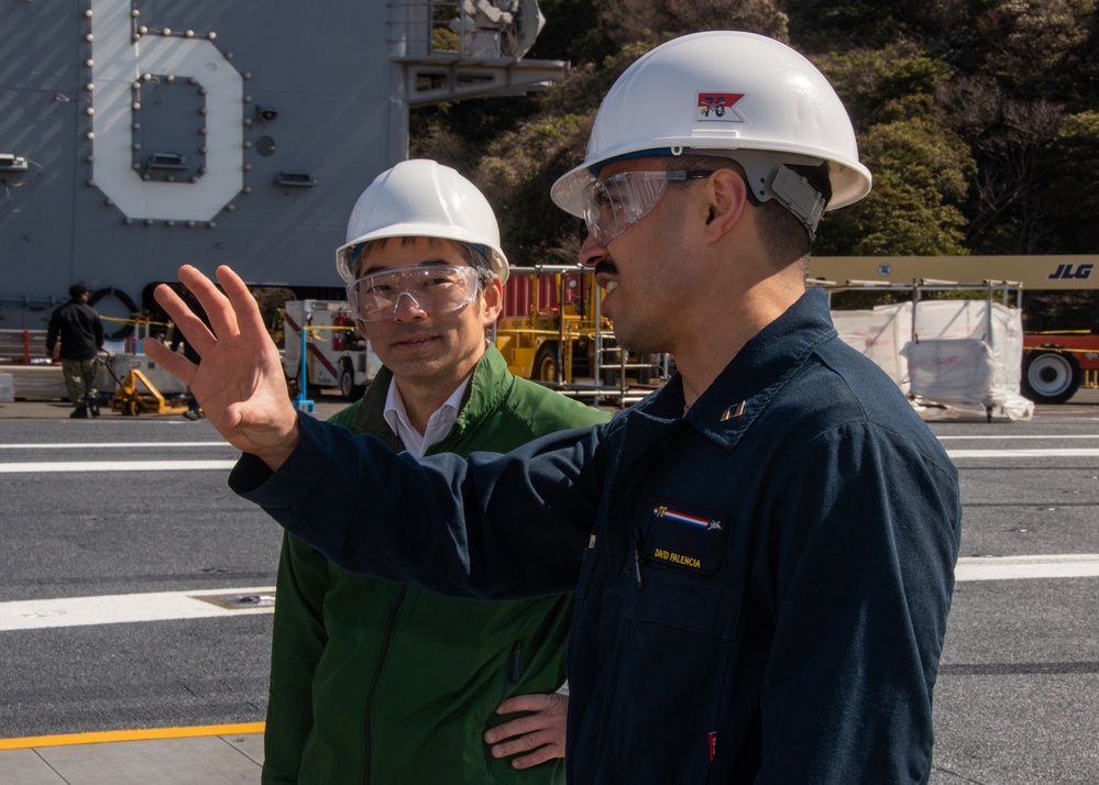 USS Ronald Reagan (CVN 76) hosts tour for members of the Tokyo Metropolitan Police Department