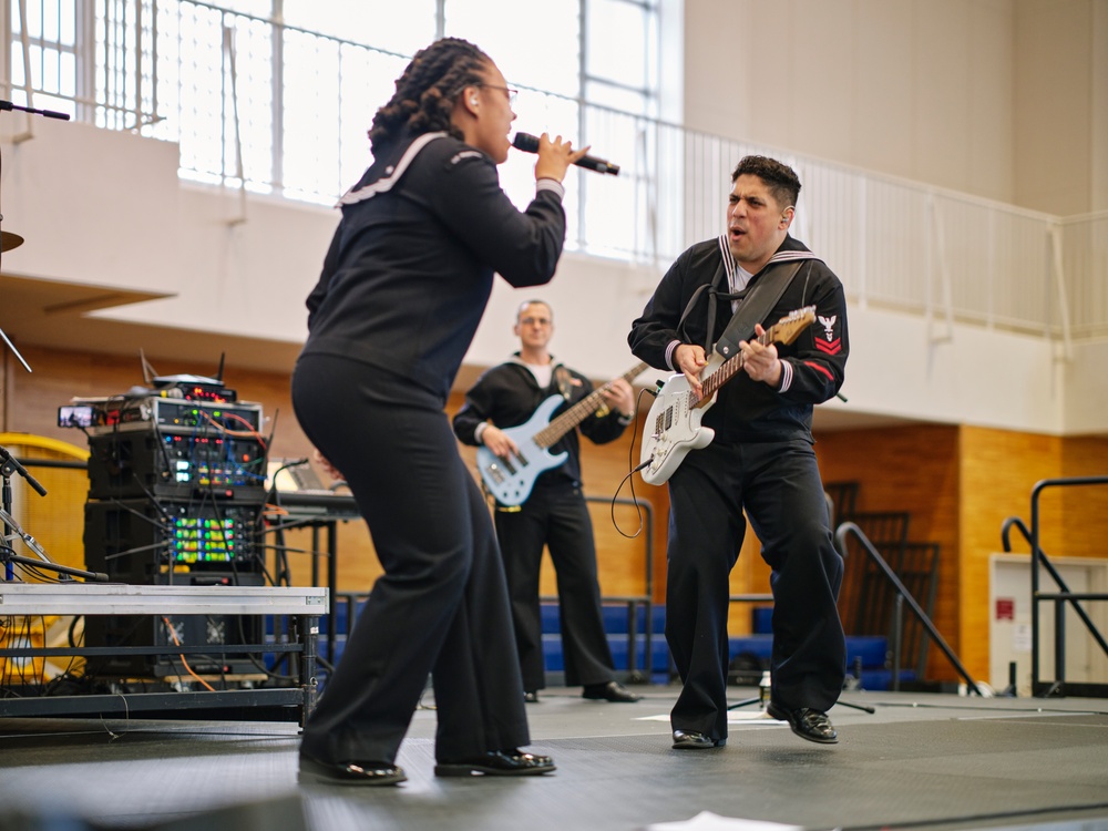 7th Fleet Orient Express Performs at Yokosuka Spring Festival 2024