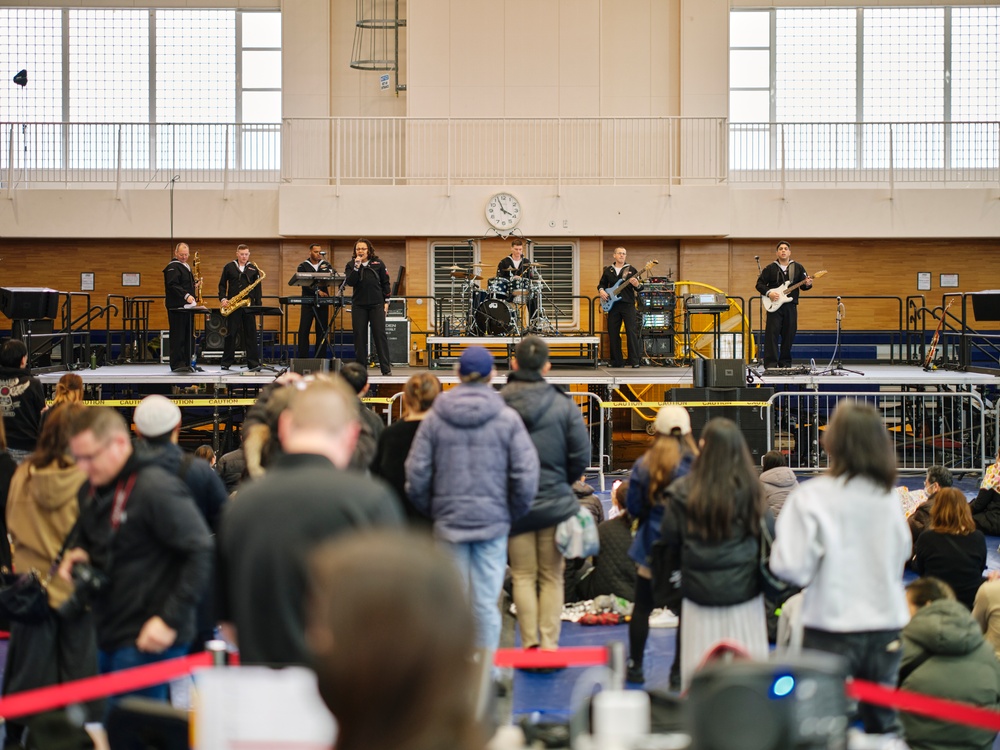 7th Fleet Orient Express Performs at Yokosuka Spring Festival 2024