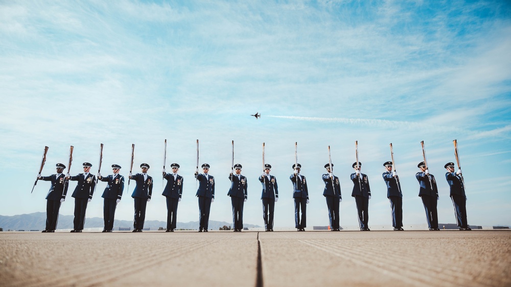 Thundering Tribute: Thunderbirds and USAF Honor Guard command the sky