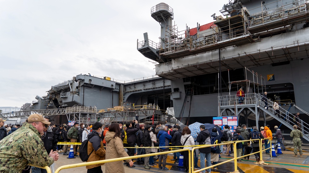 Commander, Fleet Activities Yokosuka Hosts 2024 Spring Festival Event