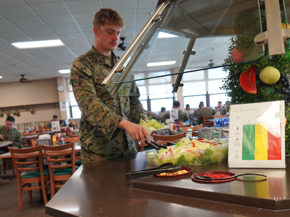 Galley Operations at Scudder Hall onboard NWS Yorktown