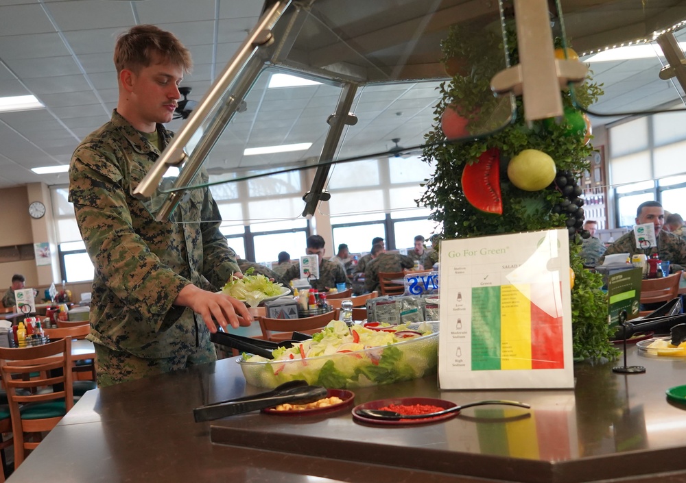 Galley Operations at Scudder Hall onboard NWS Yorktown