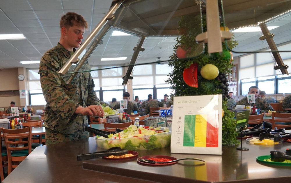 Galley Operations at Scudder Hall onboard NWS Yorktown