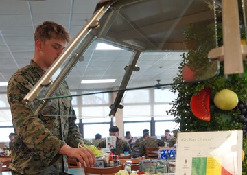Galley Operations at Scudder Hall onboard NWS Yorktown