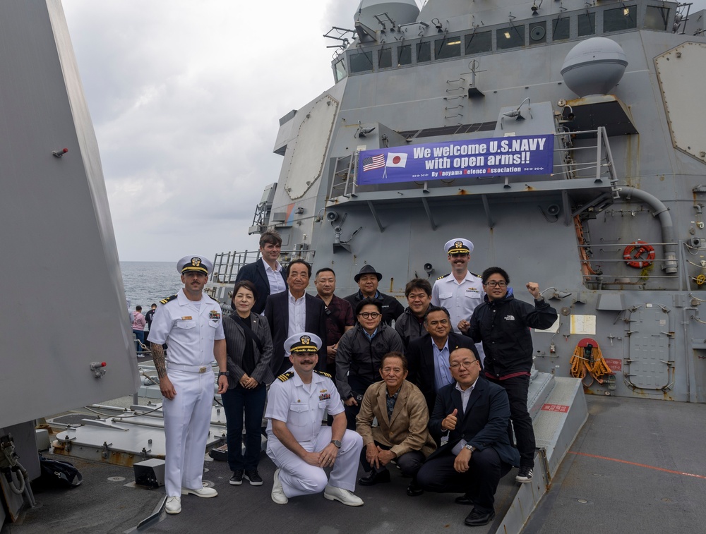 USS Rafael Peralta (DDG 115) Visits Ishigaki, Japan