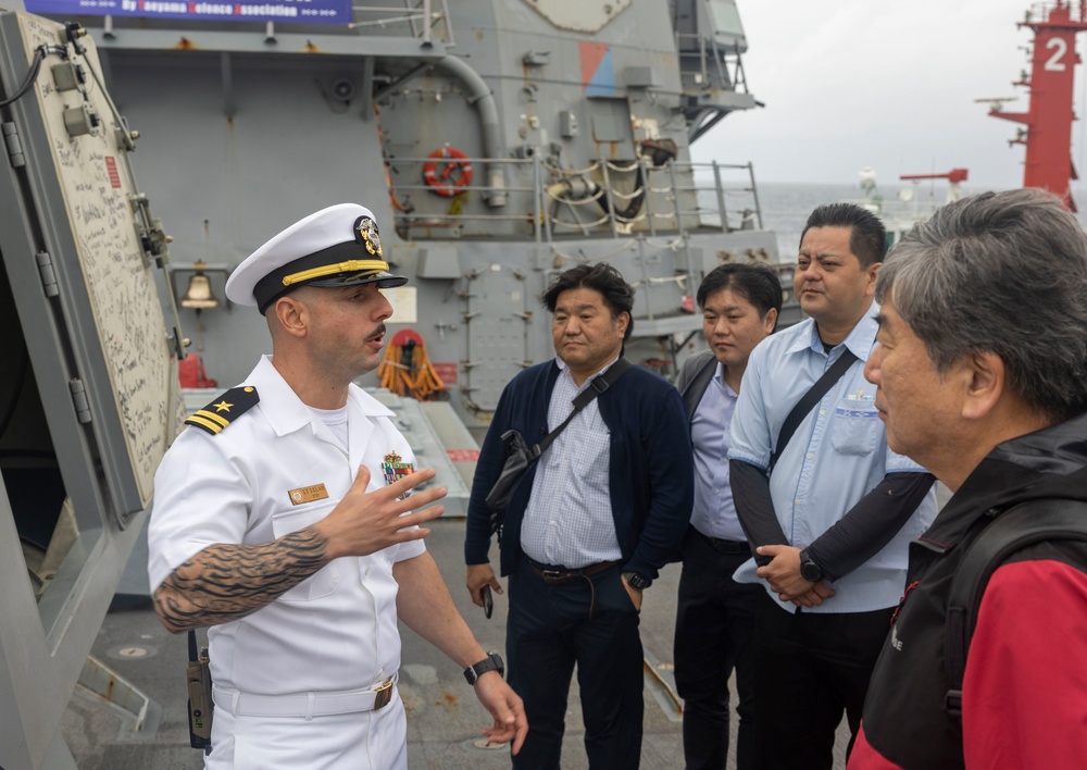 USS Rafael Peralta (DDG 115) Visits Ishigaki, Japan