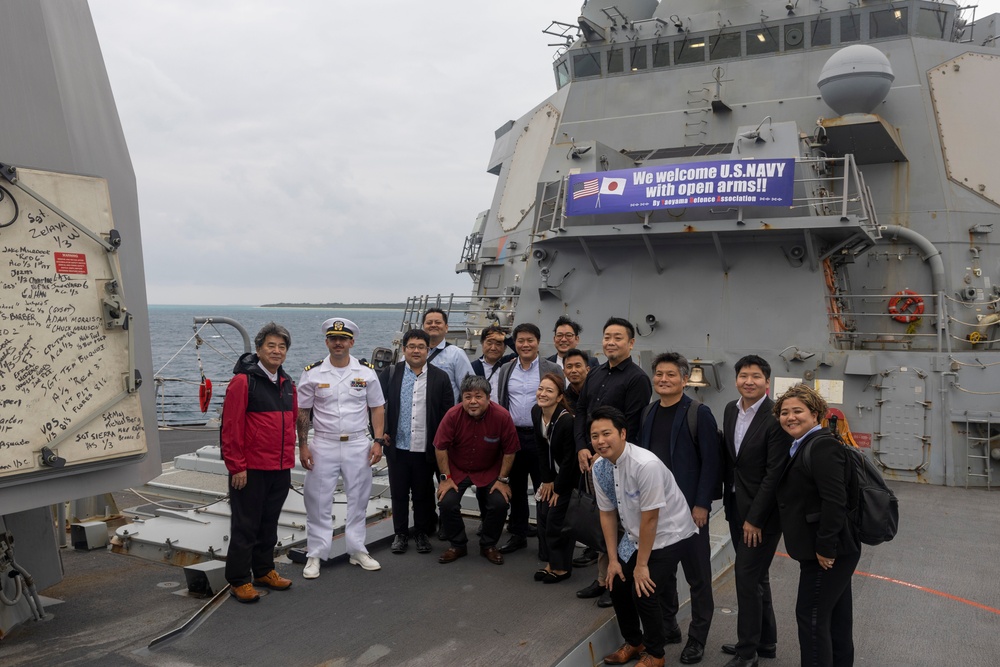 USS Rafael Peralta (DDG 115) Visits Ishigaki, Japan