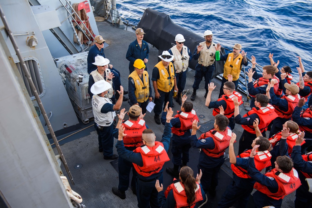 USS Mason Conducts Replenishment-at-Sea in the Red Sea