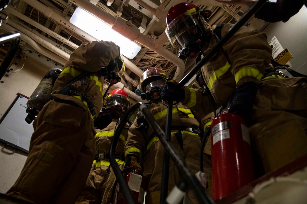USS Ralph Johnson Conducts Fire Drill