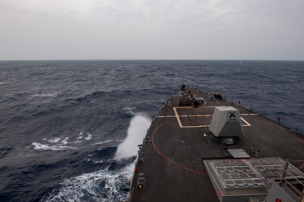 USS Mason Conducts Routine Operations in the Red Sea