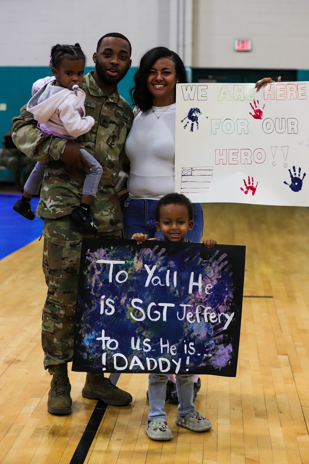 3rd Infantry Division Soldiers reunite with Families