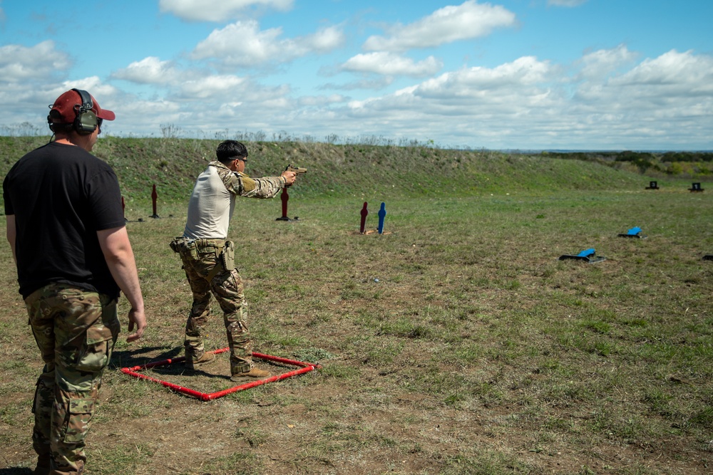 Troopers face-off in 1st Cavalry Division Gunfighter Academy competition
