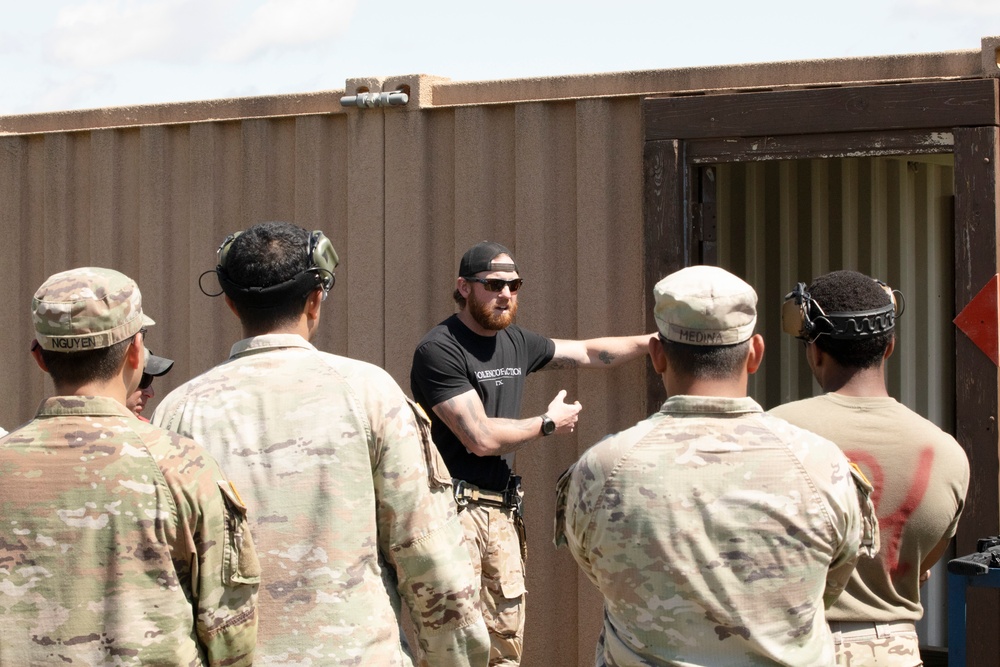 Troopers Face off in 1st Cavalry Division Gunfighter Academy competiotion
