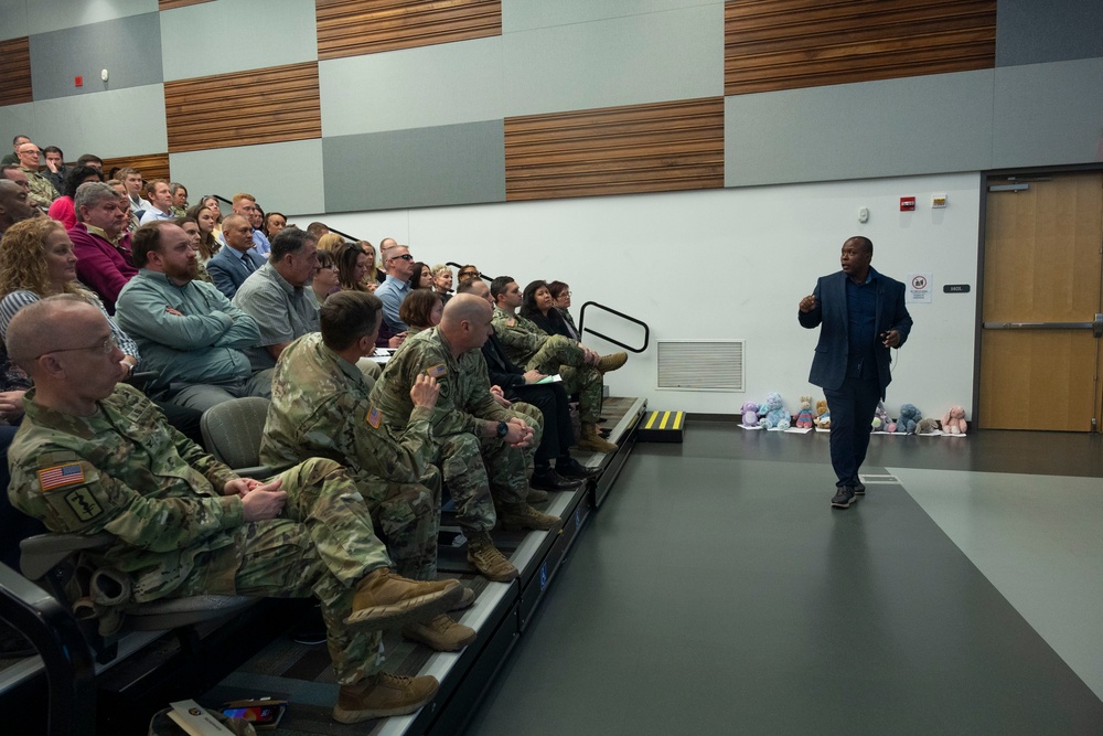 USAMMDA team gathers for command town hall, awards presentation