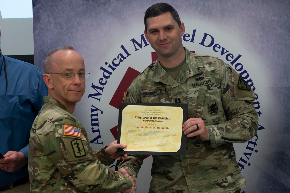 USAMMDA team gathers for command town hall, awards presentation
