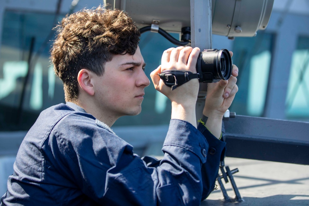 USS Ralph Johnson Conducts Viper Drill